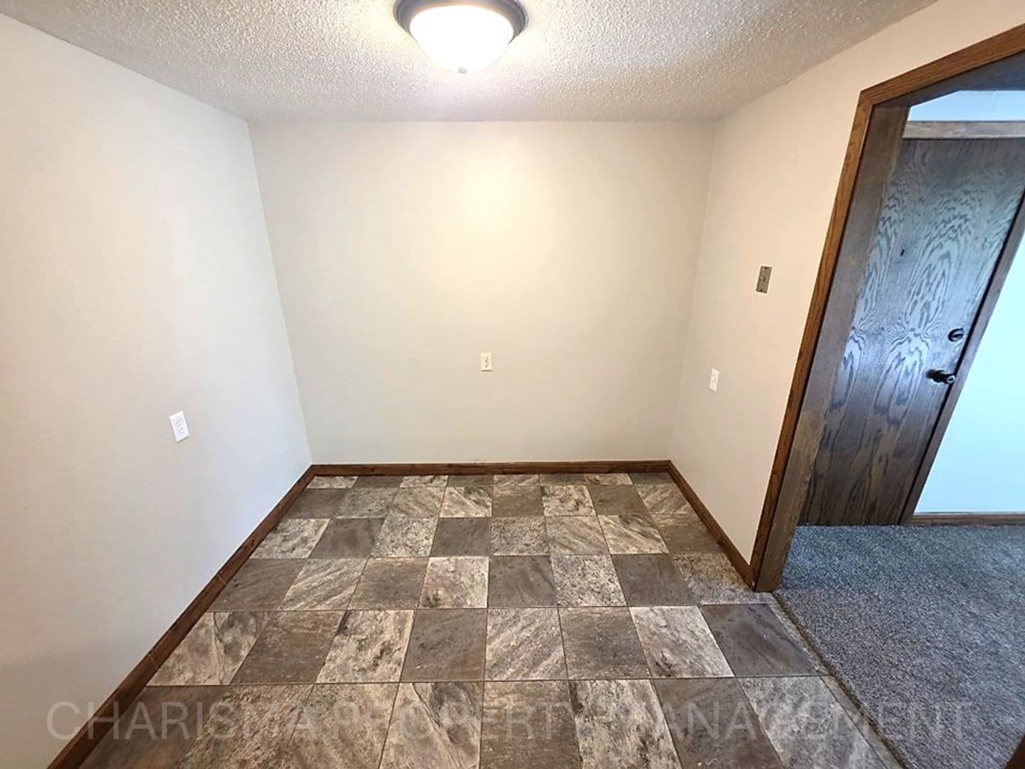 Hartford Apartment: 205 and 207 N Eastern Ave