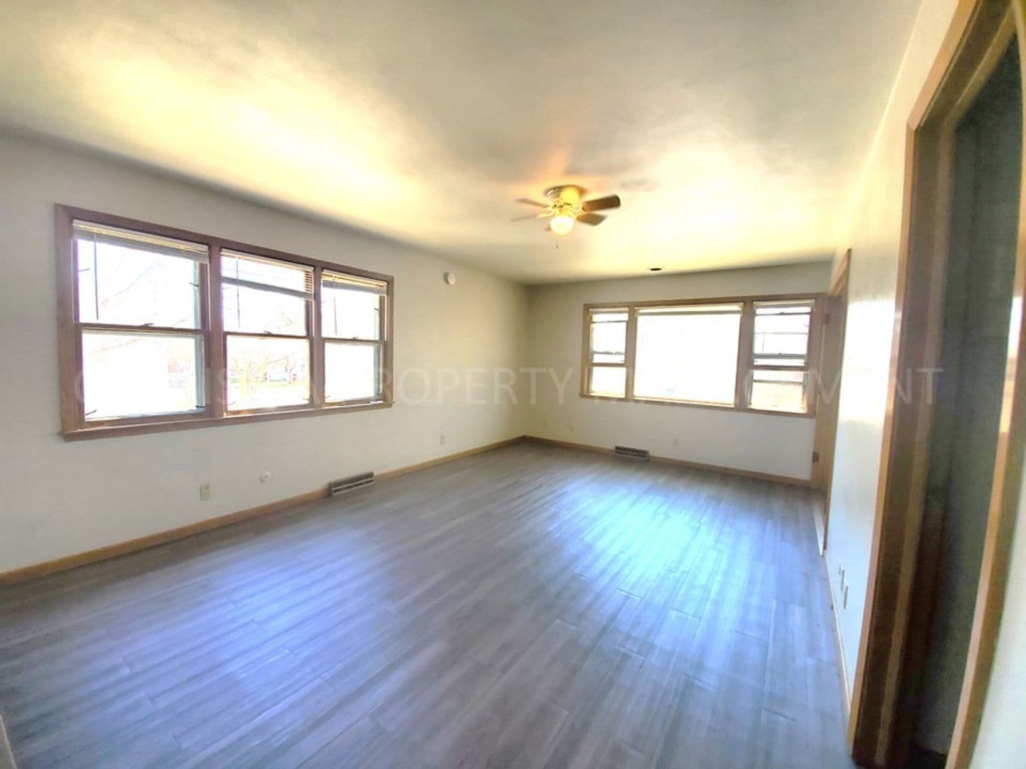 Sioux Falls Apartment: 512 W 16th Street