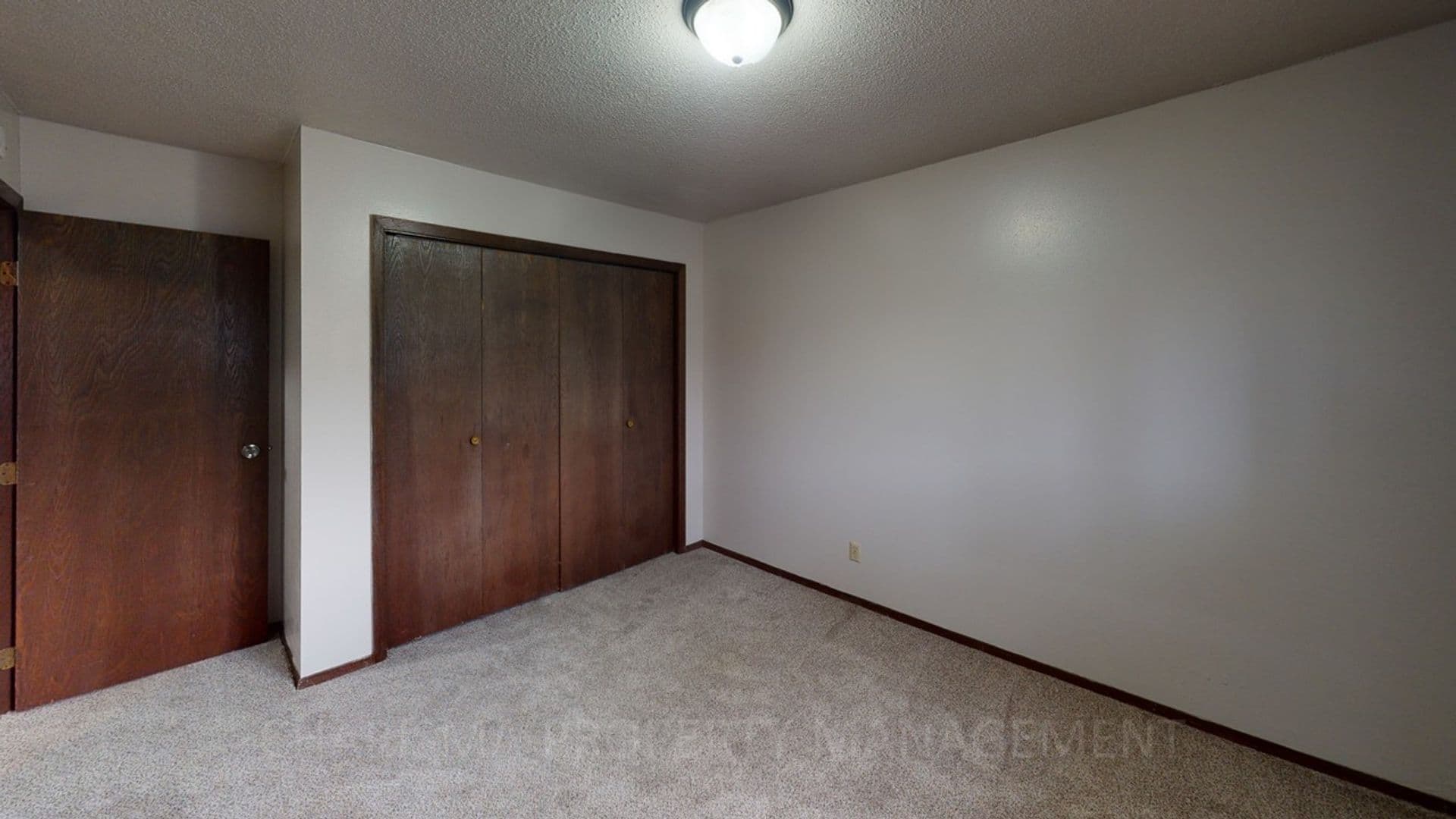 Sioux Falls Apartment: 703 S Dakota Ave