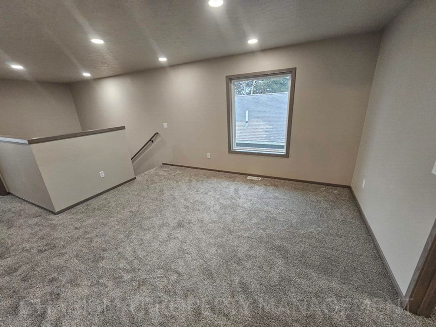 Dell Rapids Apartment: 712 E 6th St