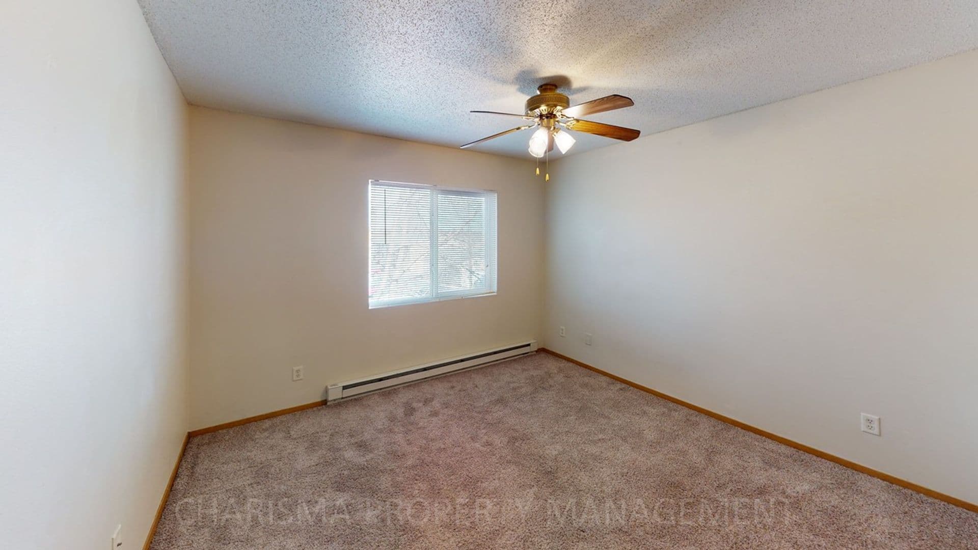 Sioux Falls Apartment: 121 N Cleveland Ave