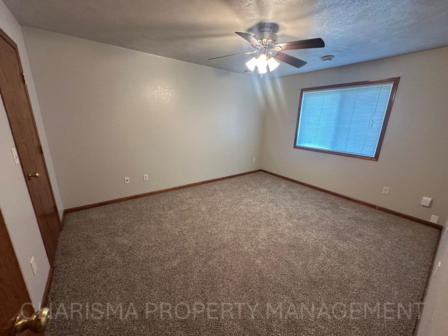Brandon Apartment: 401 9th Ave N