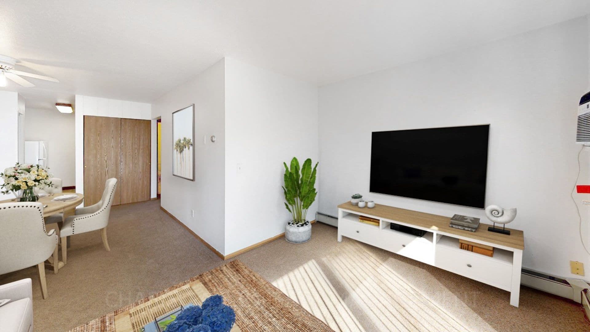 Pipestone Apartment: 920 2nd St. NW