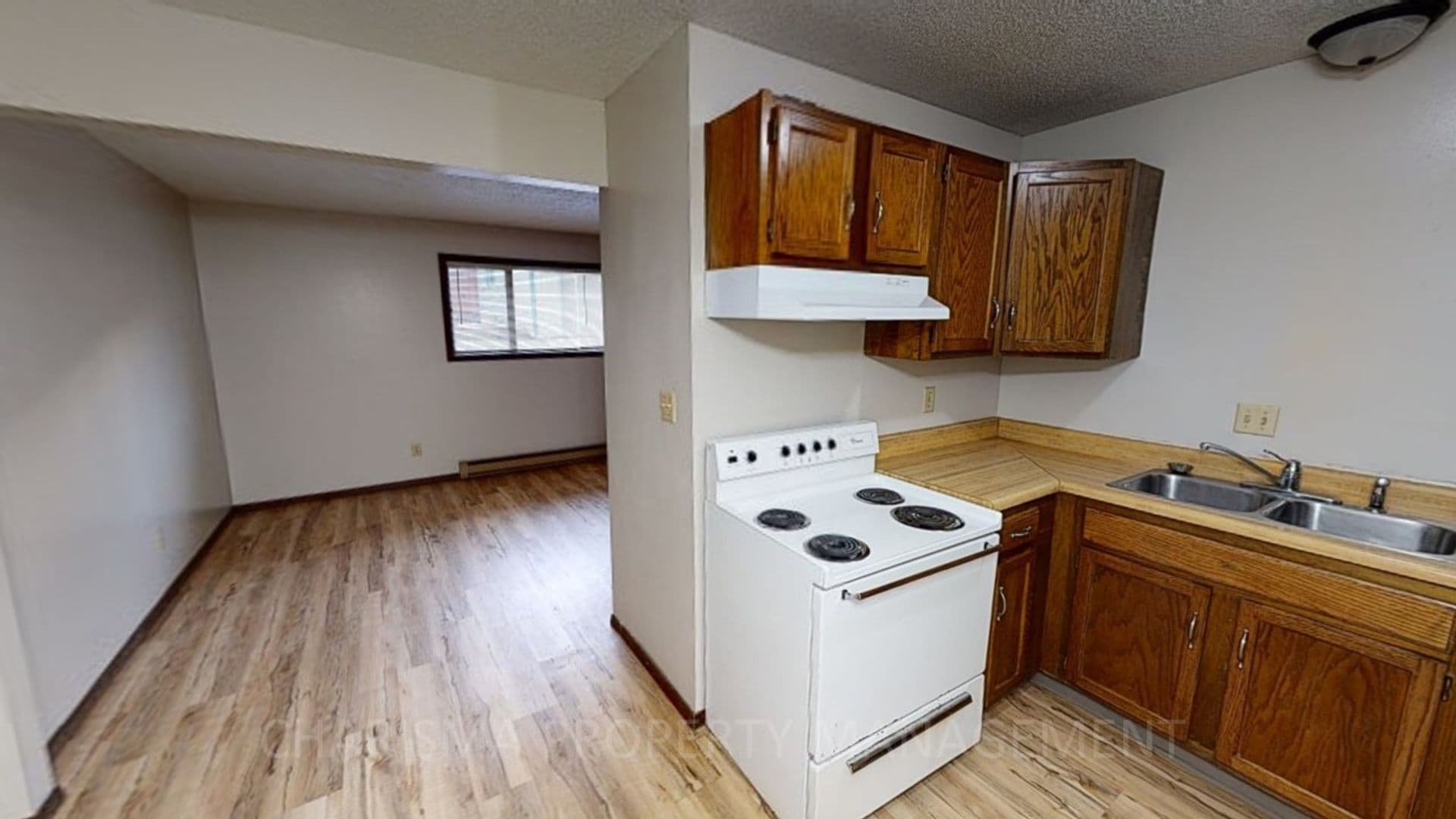 Sioux Falls Apartment: 703 S Dakota Ave