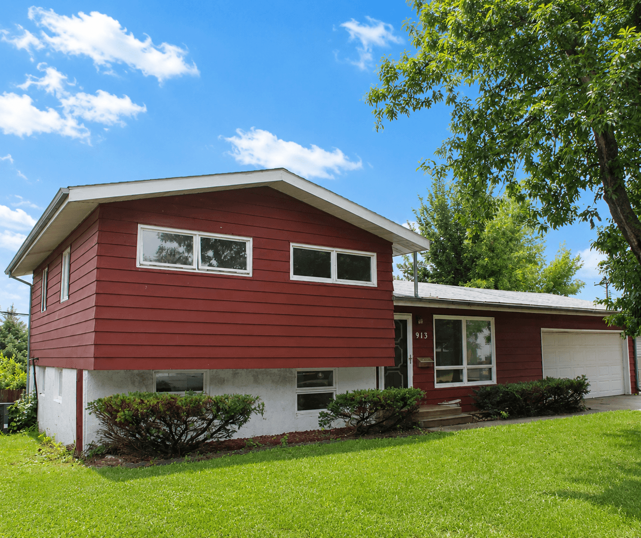 Sioux Falls House: 913 E Pam Street
