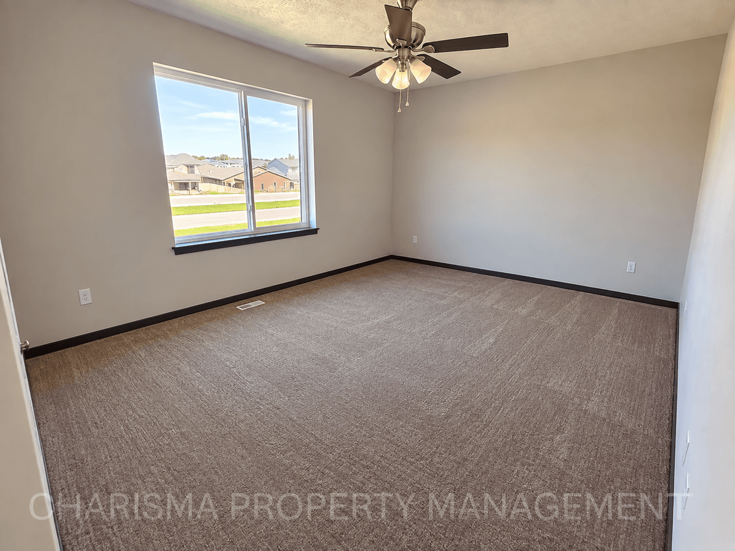 Sioux Falls Apartment: 9622 Tunis Drive