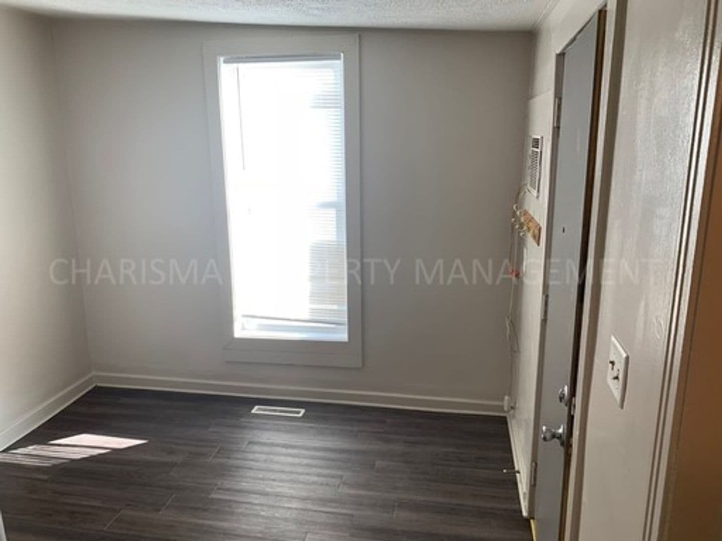Sioux Falls Apartment: 817 W 11th Street #1