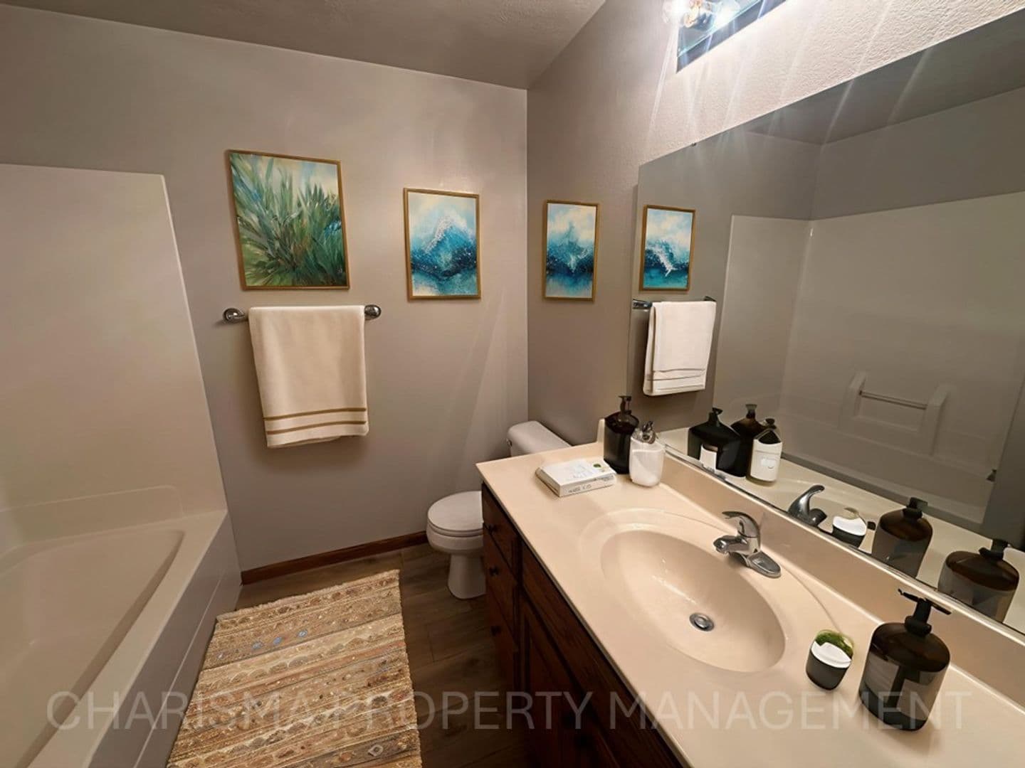 Brandon Apartment: 401 9th Ave N