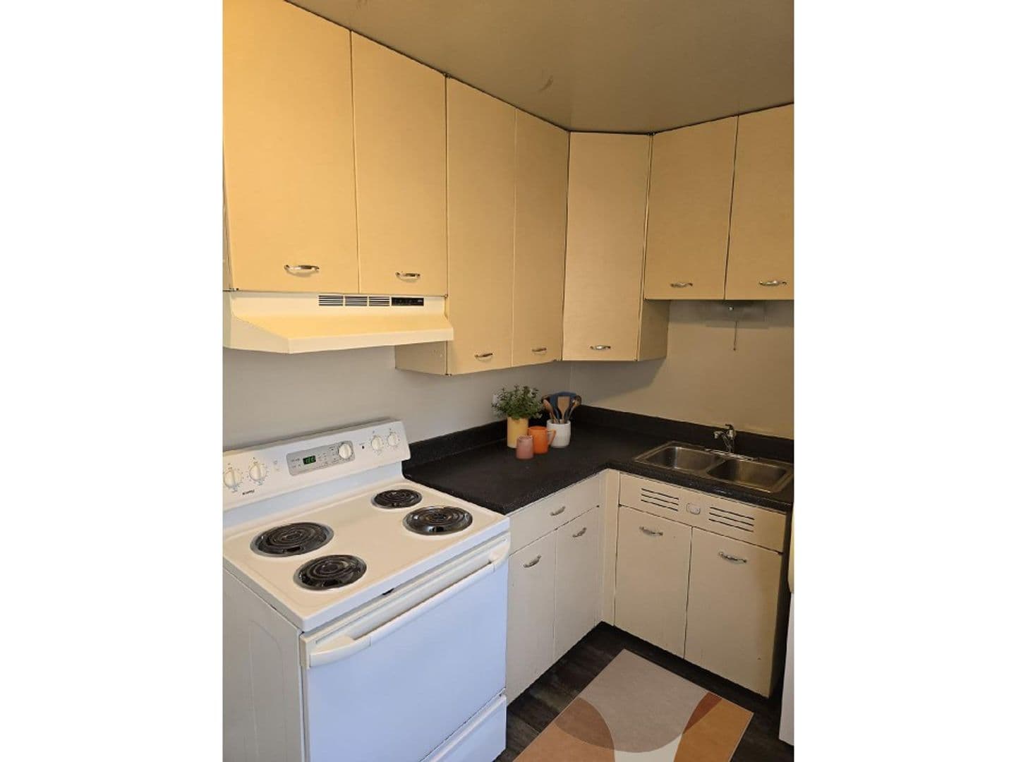 Sioux Falls Apartment: 500 W 16th Street