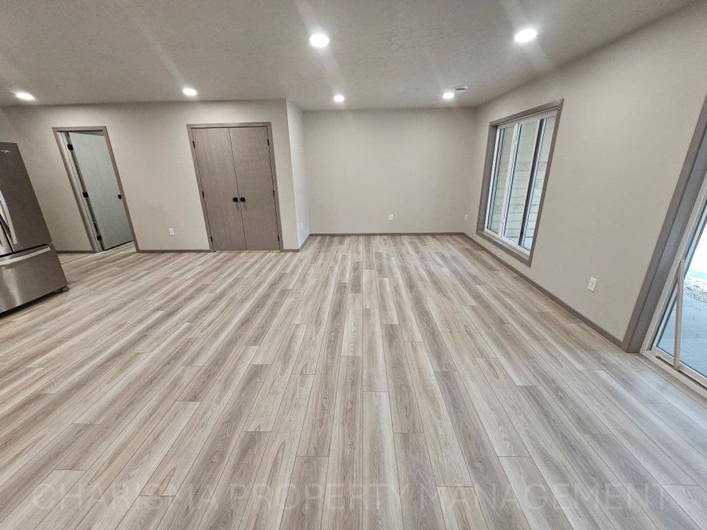 Dell Rapids Apartment: 712 E 6th St