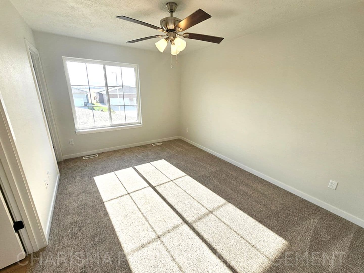 Sioux Falls Apartment: 9622 Tunis Drive