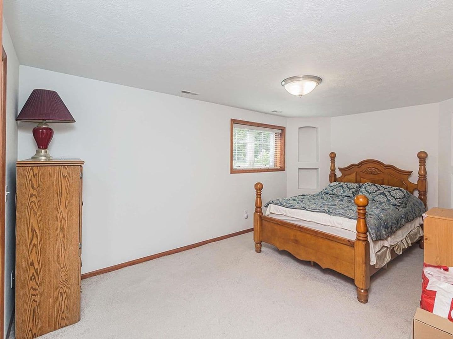 Sioux Falls Apartment: 809 S Outlook Drive