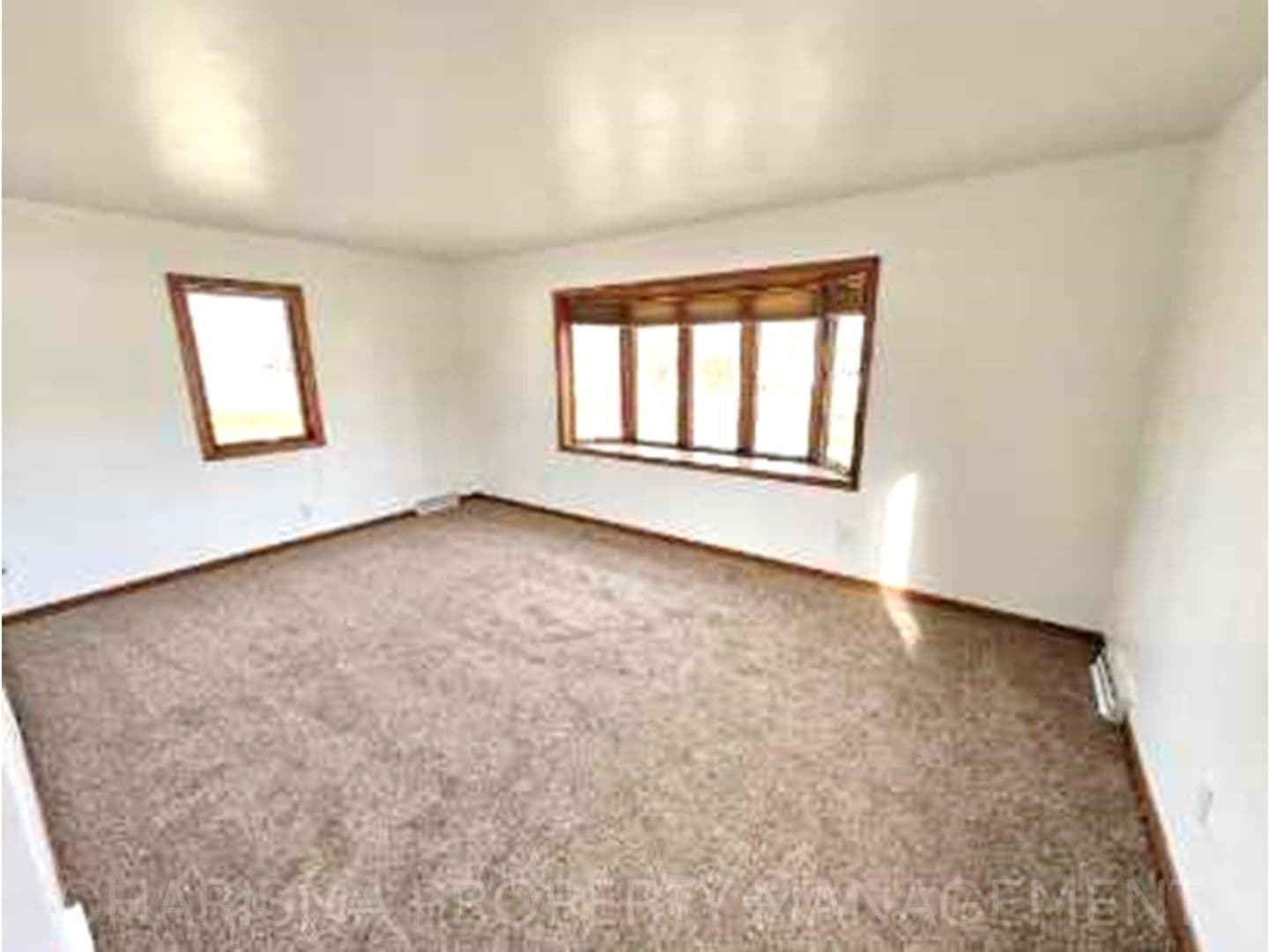 Garretson Apartment: 805 4th Street
