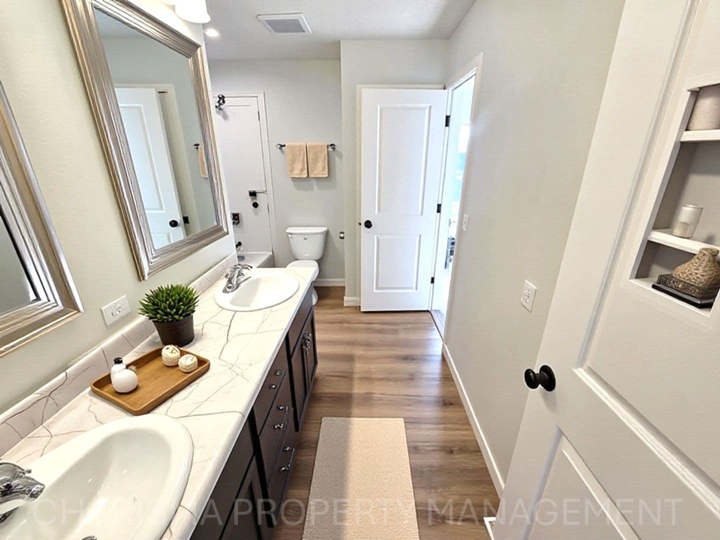 Sioux Falls Apartment: 9622 Tunis Drive