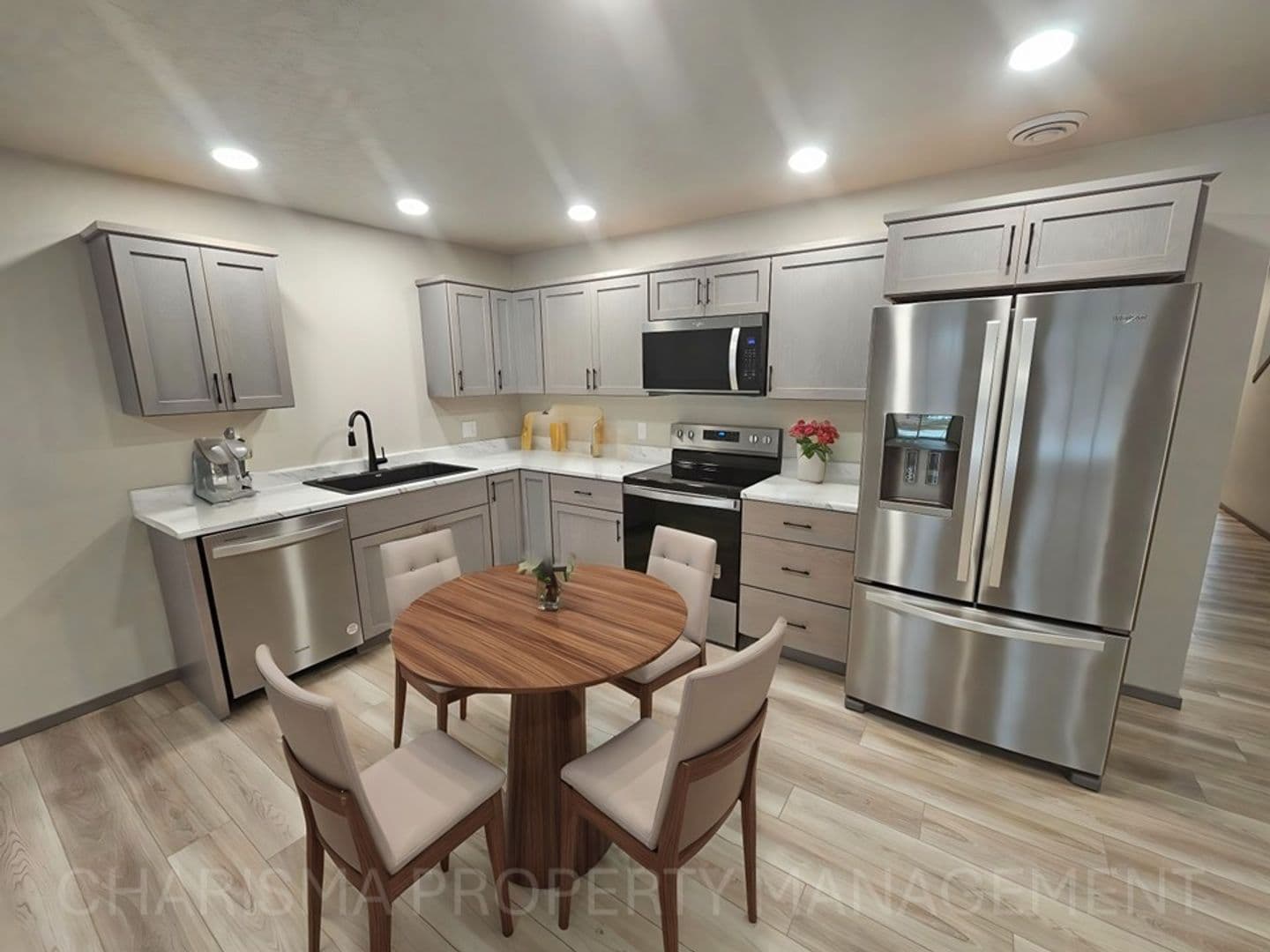 Dell Rapids Apartment: 712 E 6th St