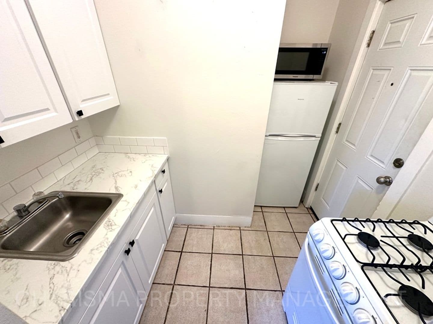 Sioux Falls Apartment: 322 E 15th Street #3