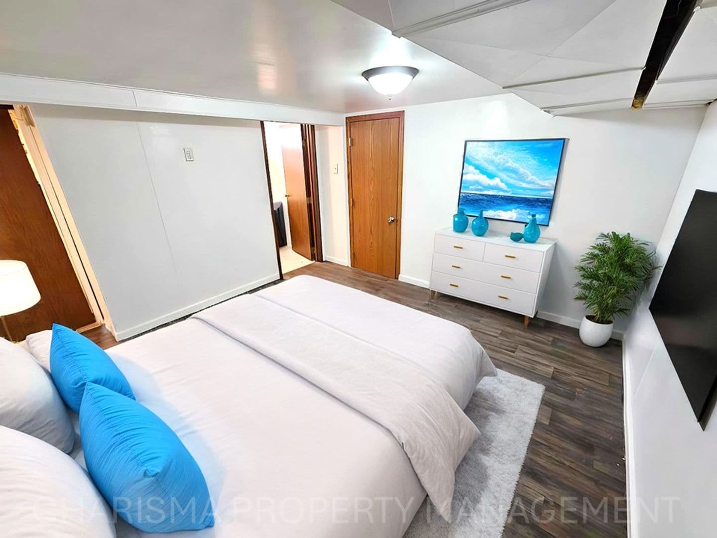 Garretson Apartment: 805 4th Street