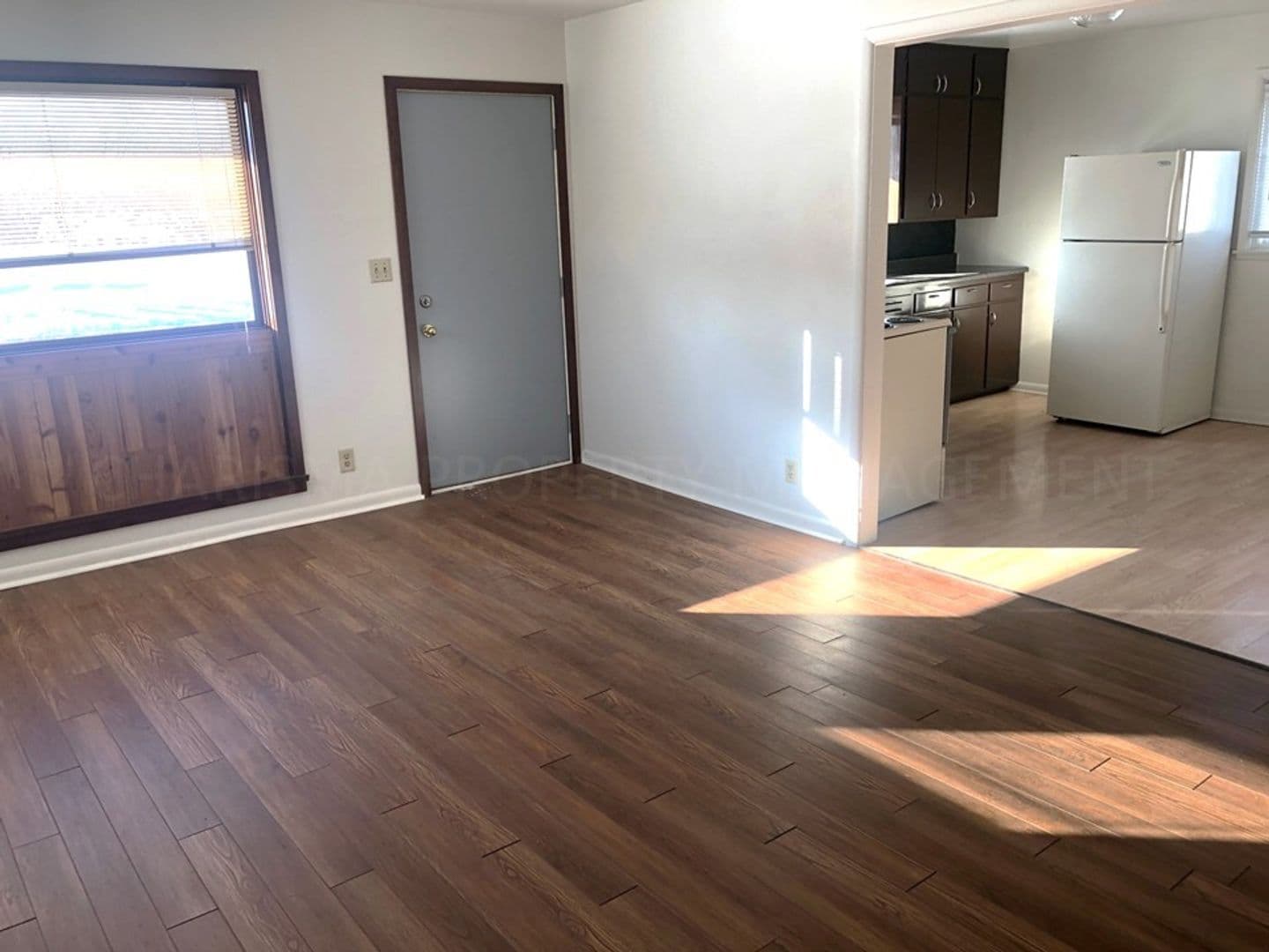 Sioux Falls Apartment: 1104, 1106, 1108 and 1110 S Bahnson Ave