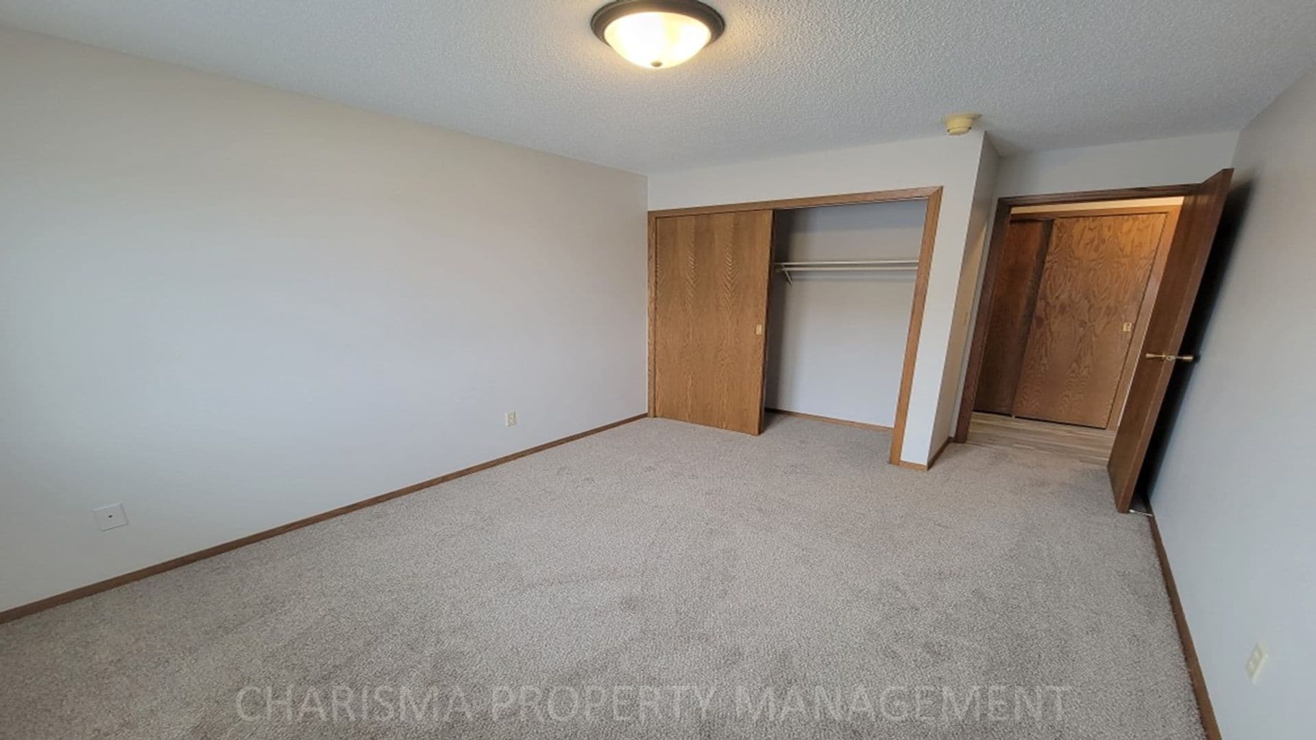 Sioux Falls Apartment: 809 W 10th St