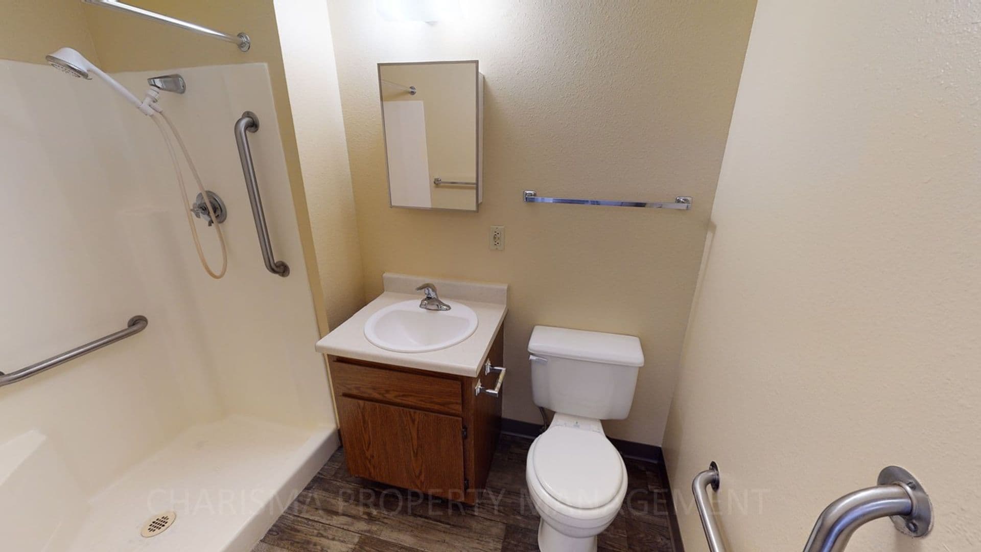 Pierre Apartment: Missouri View Apartments