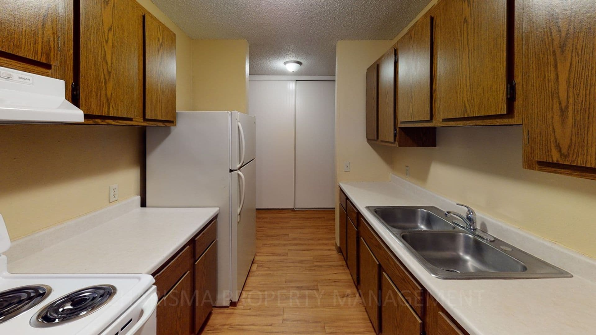 Pierre Apartment: Missouri View Apartments