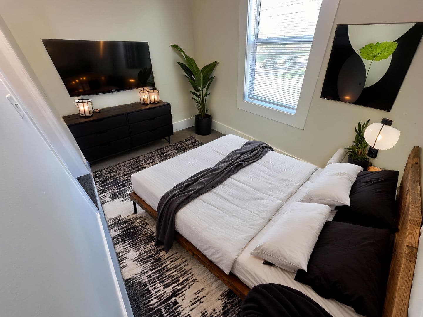 Sioux Falls Apartment: 322 E 15th Street #3