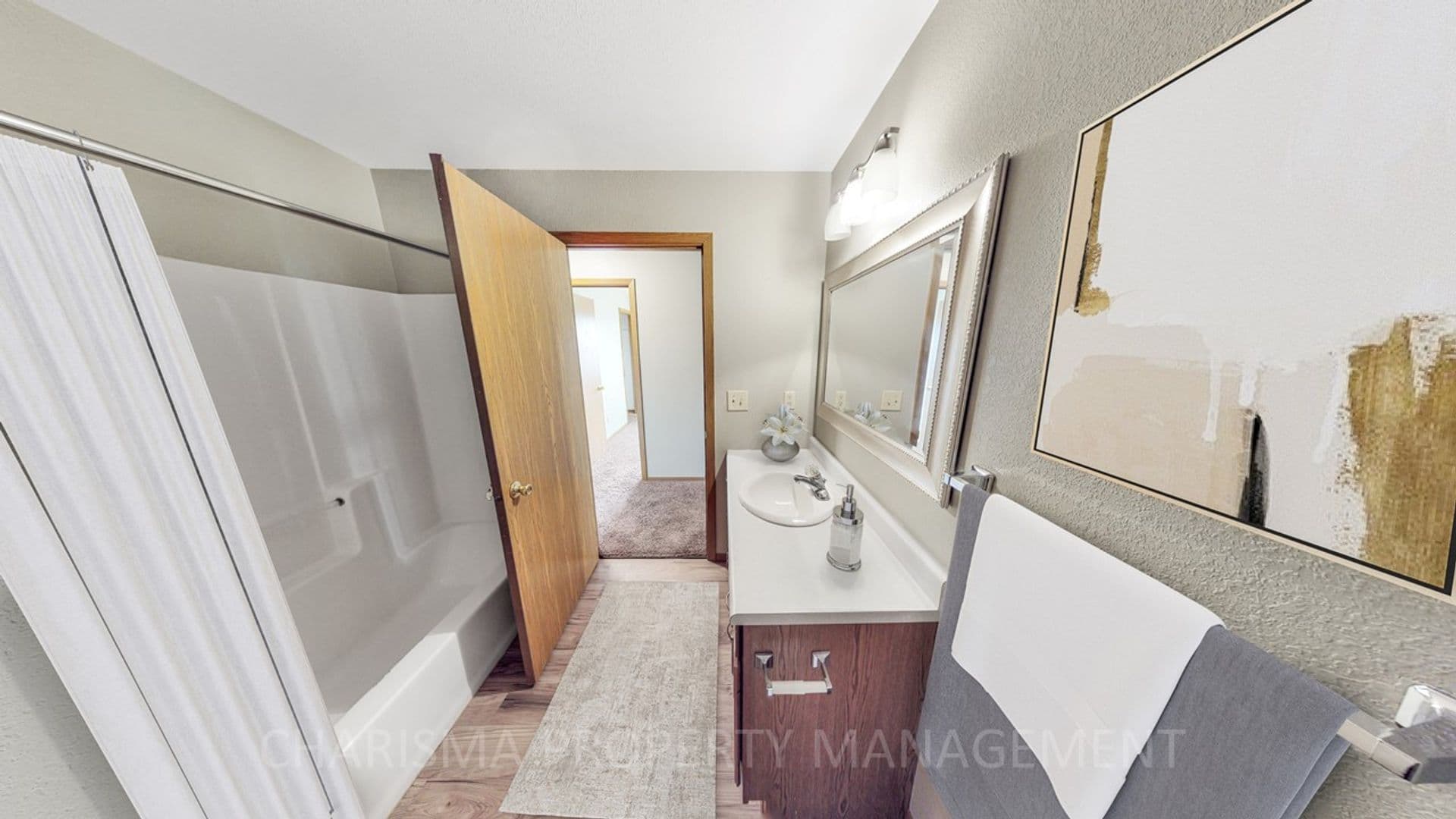 Tea Apartment: 350 & 360 N Main Street