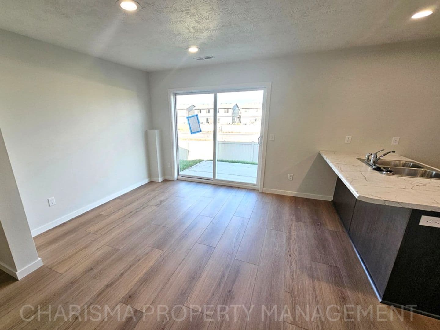 Sioux Falls Apartment: 9622 Tunis Drive