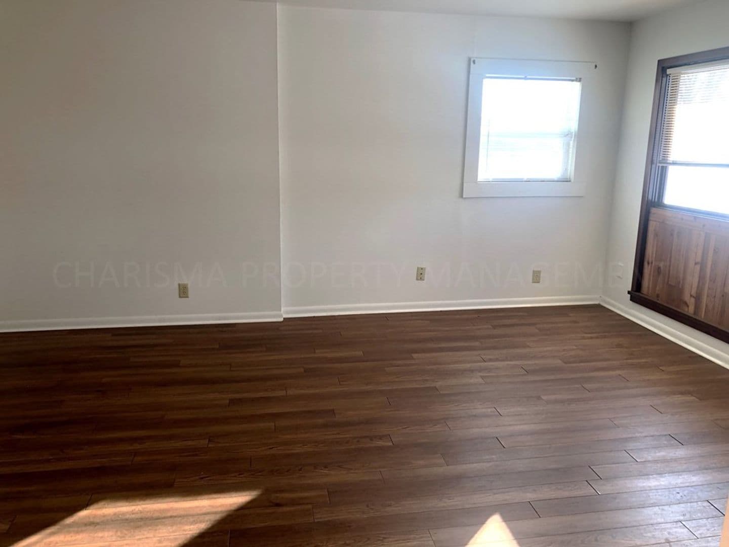Sioux Falls Apartment: 1104, 1106, 1108 and 1110 S Bahnson Ave