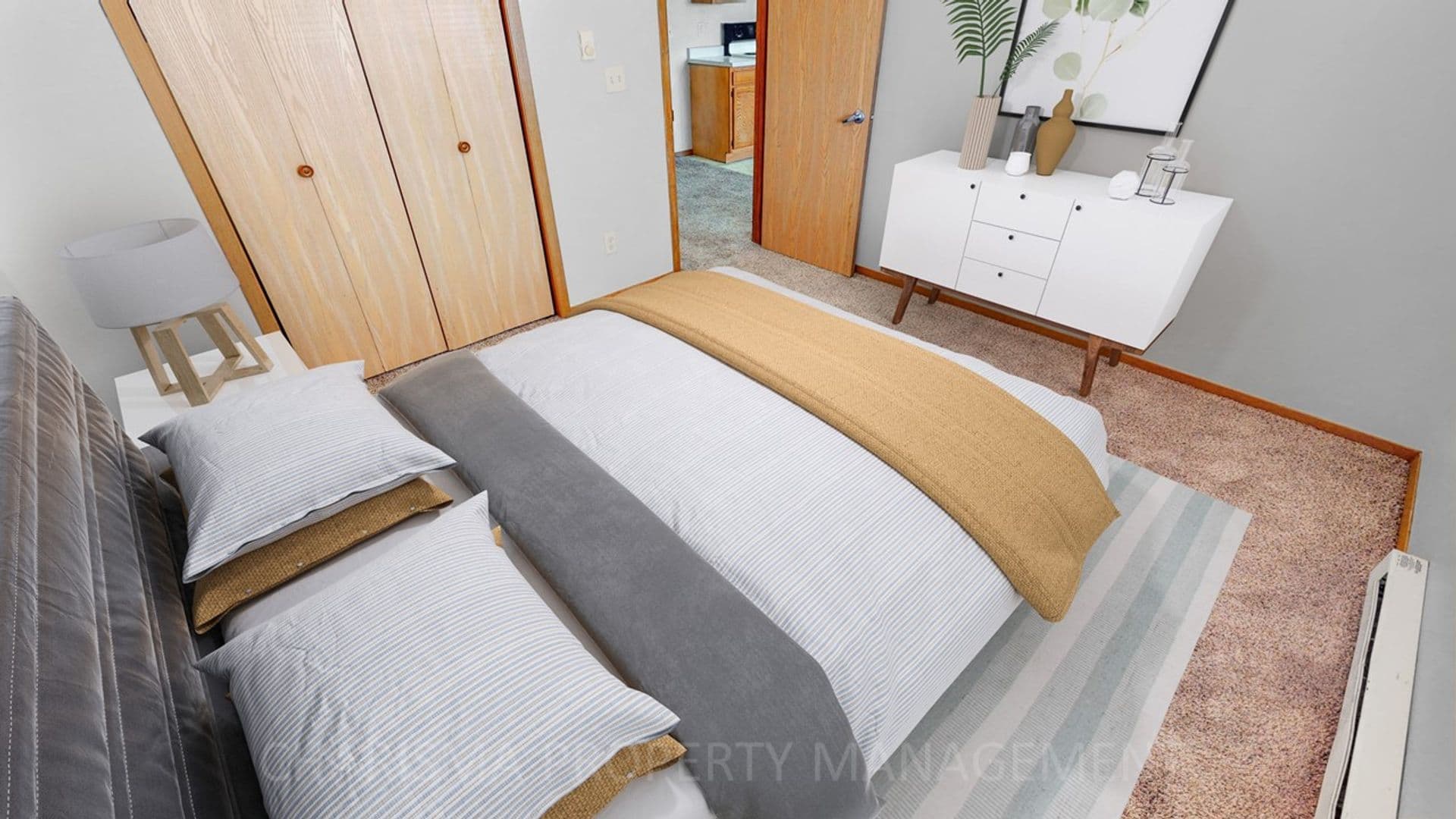 Sioux Falls Apartment: 121 N Cleveland Ave