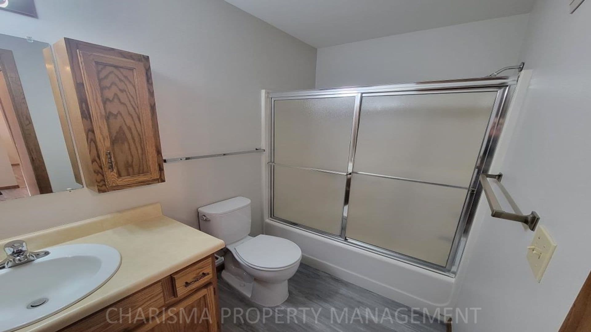 Sioux Falls Apartment: 809 W 10th St