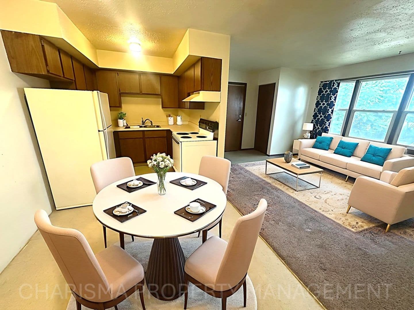 Garretson Apartment: 513 N Main Ave