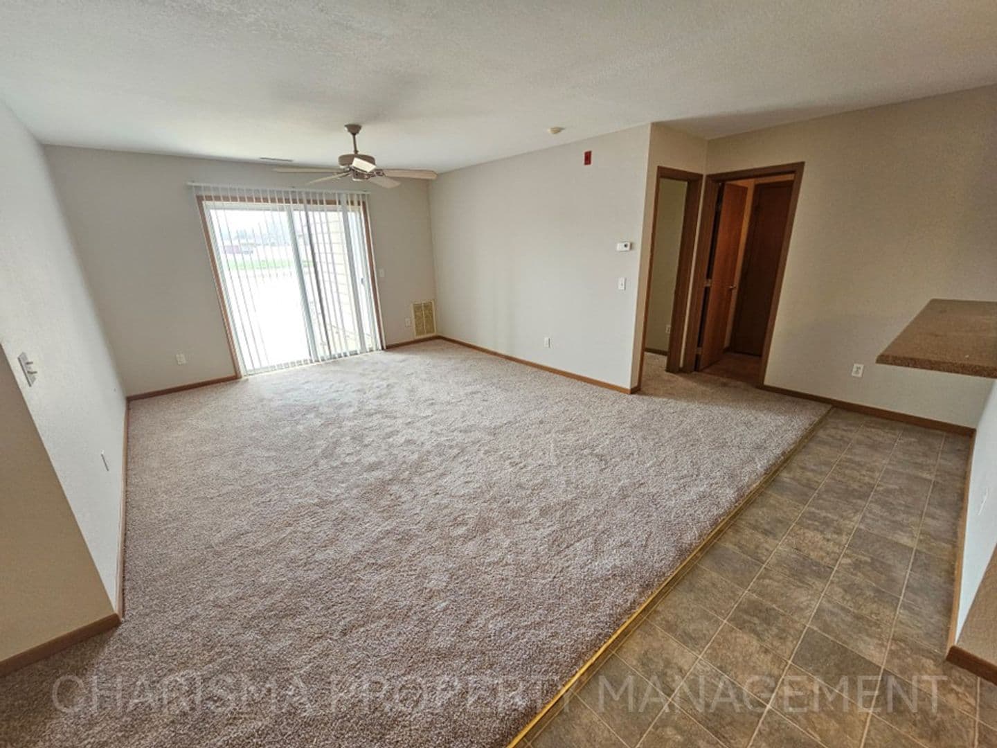 Tea Apartment: 340 N Main Ave #01