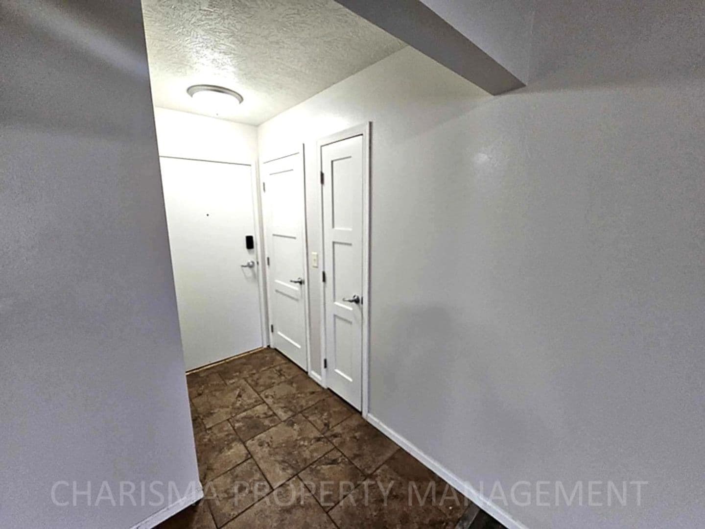Sioux Falls Apartment: 700 W 6th Street