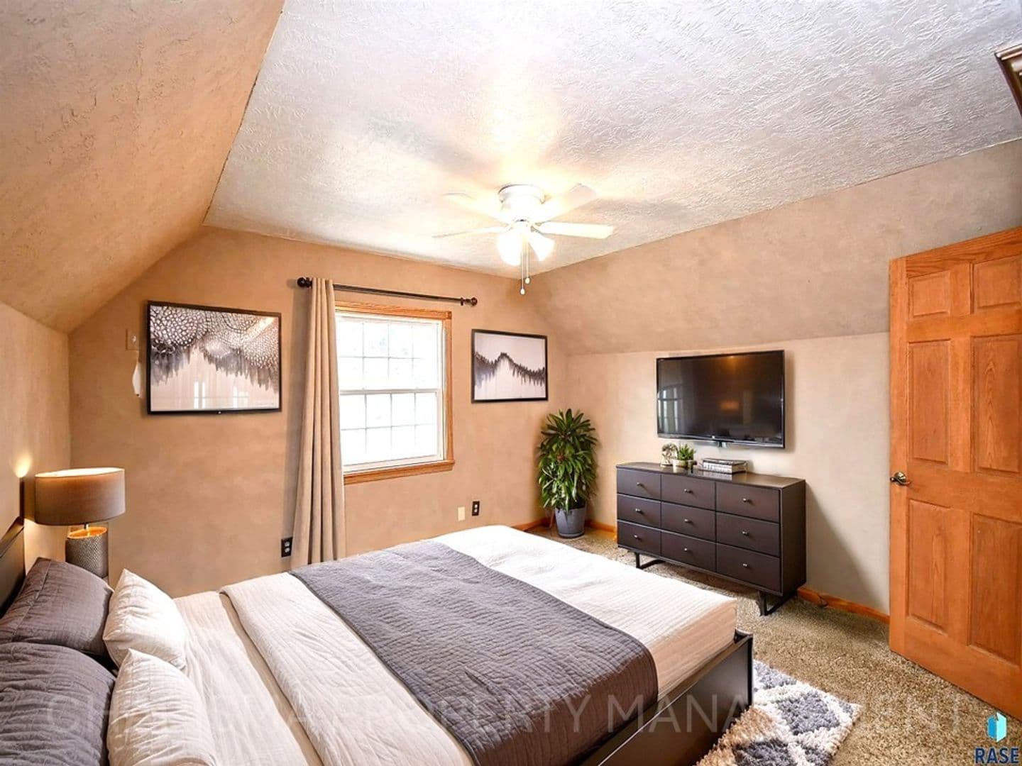 Harrisburg Apartment: 335 Vernon Drive