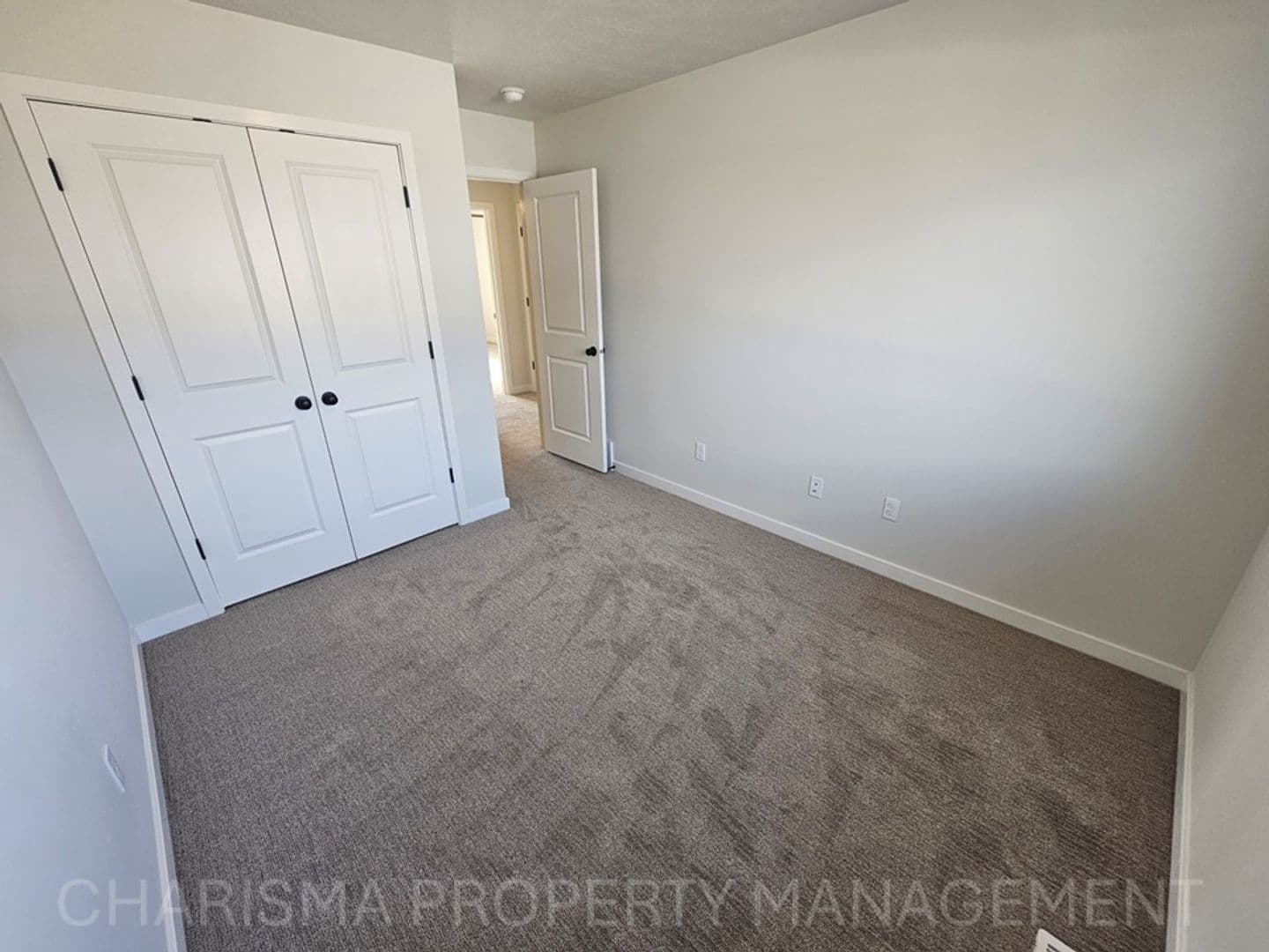 Sioux Falls Apartment: 9622 Tunis Drive