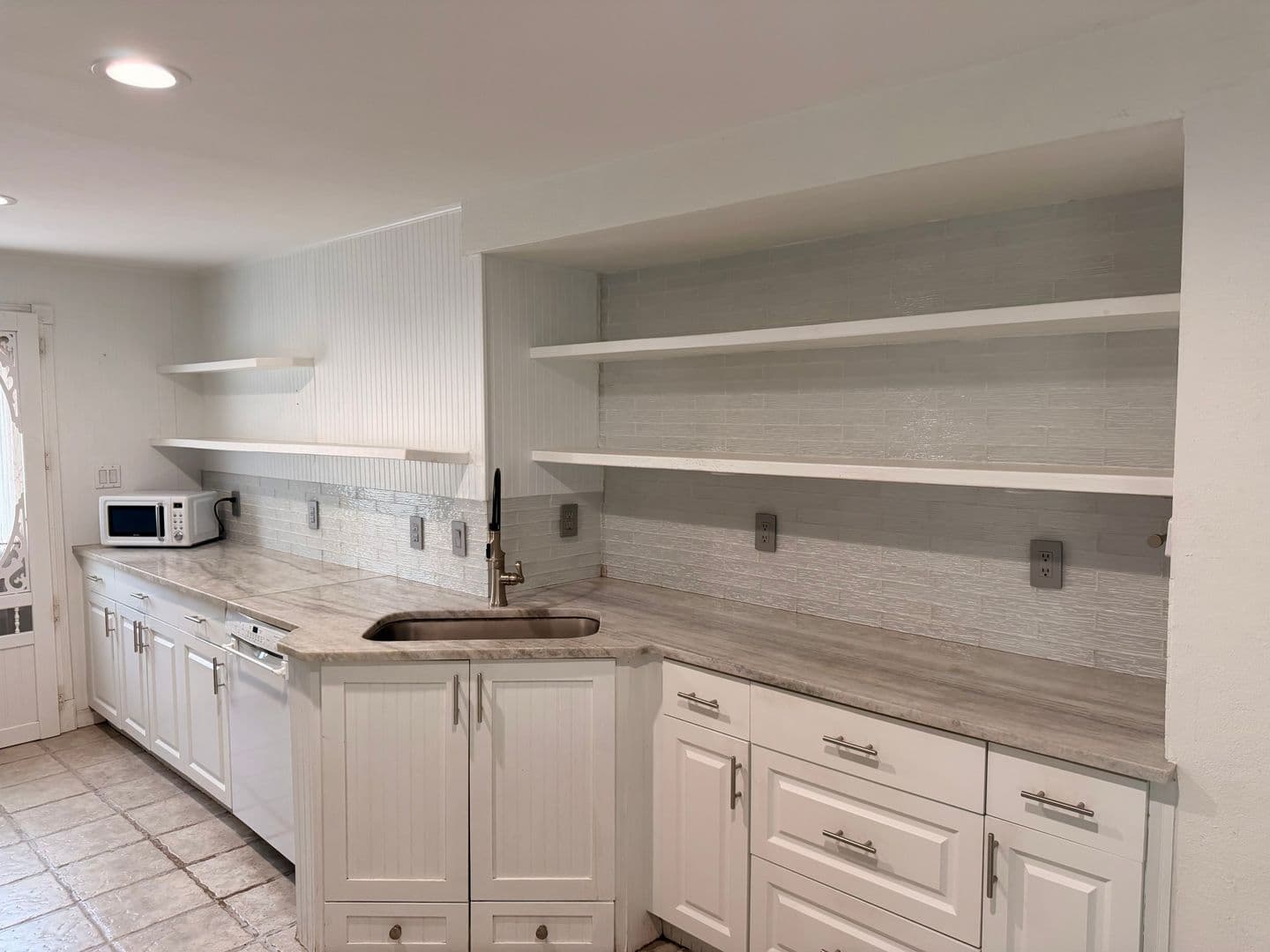 Sarasota House: 4346 Murdock Ave
