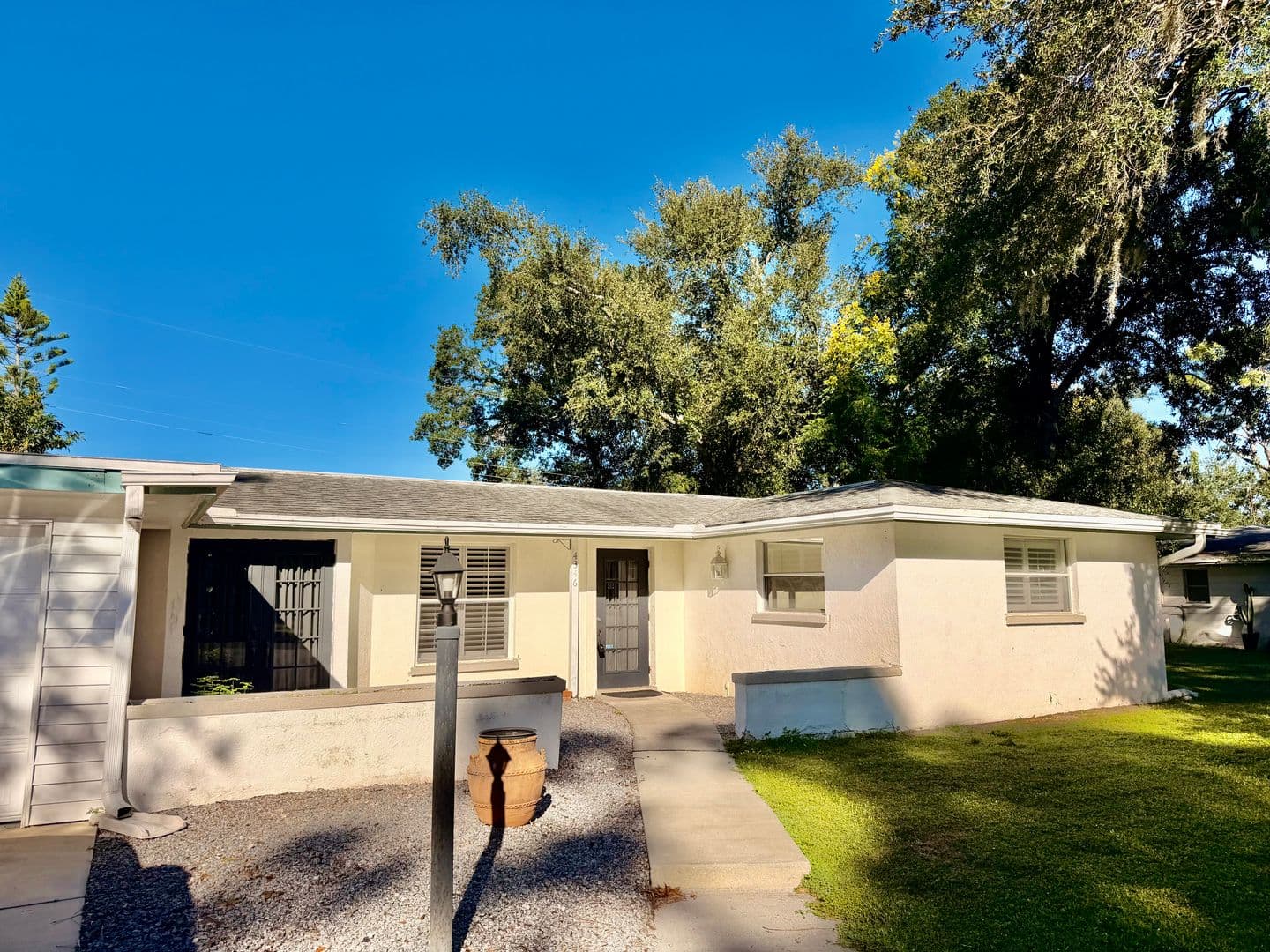 Sarasota House: 4346 Murdock Ave