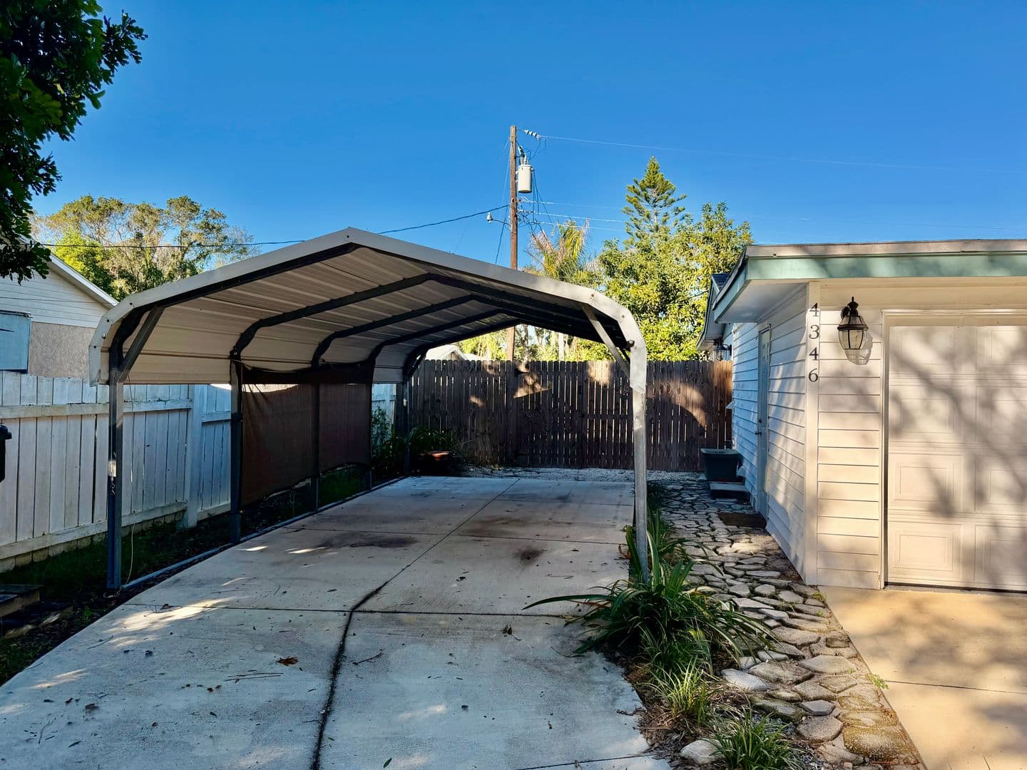 Sarasota House: 4346 Murdock Ave