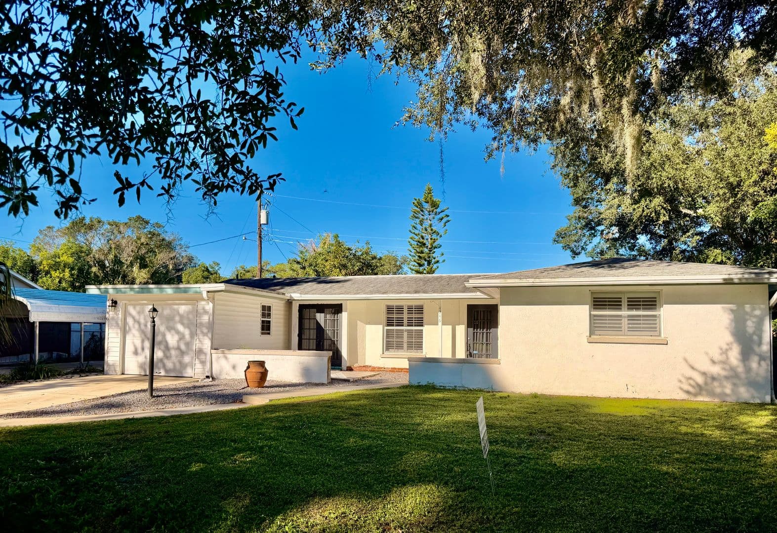 Sarasota House: 4346 Murdock Ave