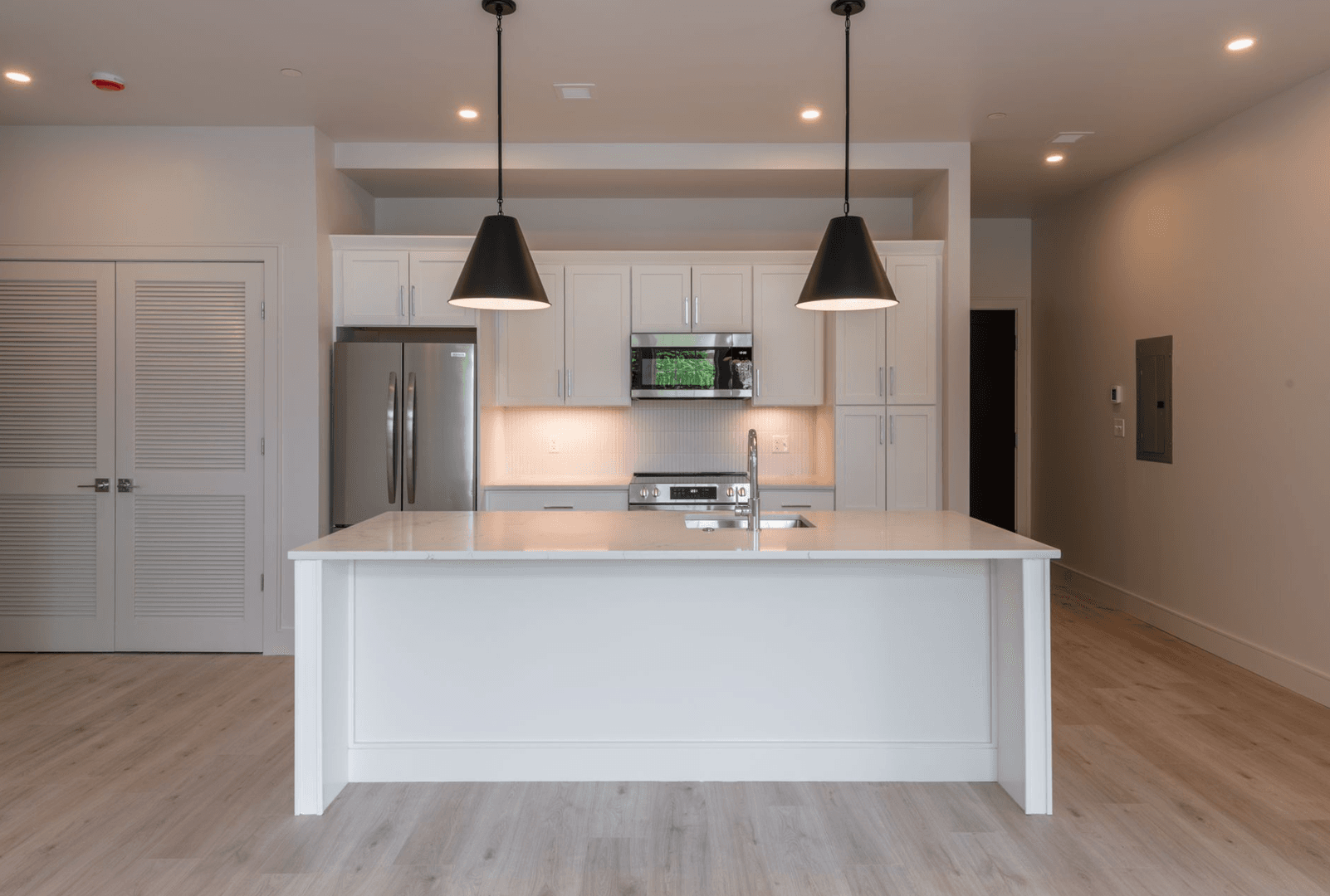 Norwood Apartment: 1223 Washington Street