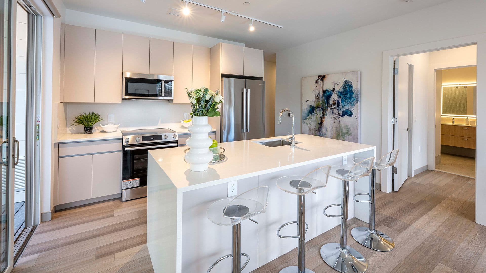 Wilton Apartment: 22 Hubbard Rd
