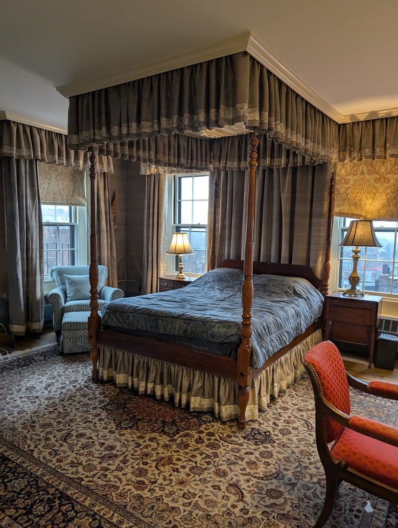 Boston Apartment: 2 Louisburg Square