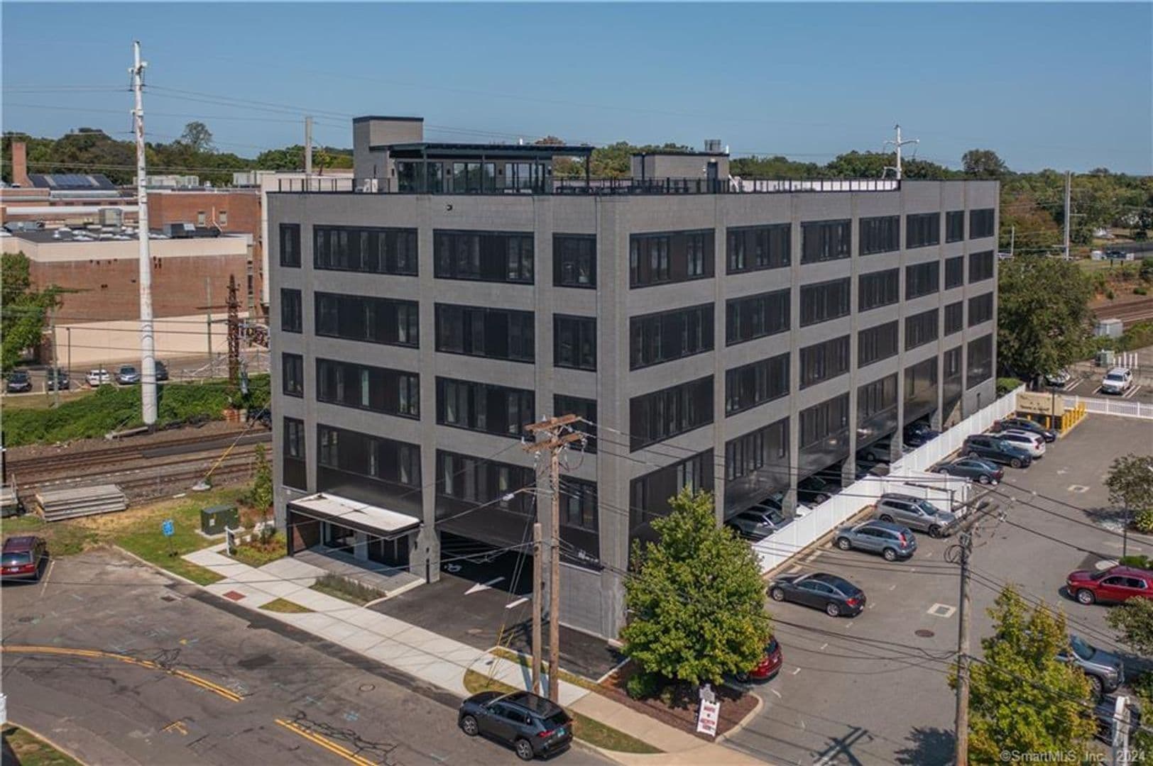 Fairfield Apartment: 78 Unquowa Place