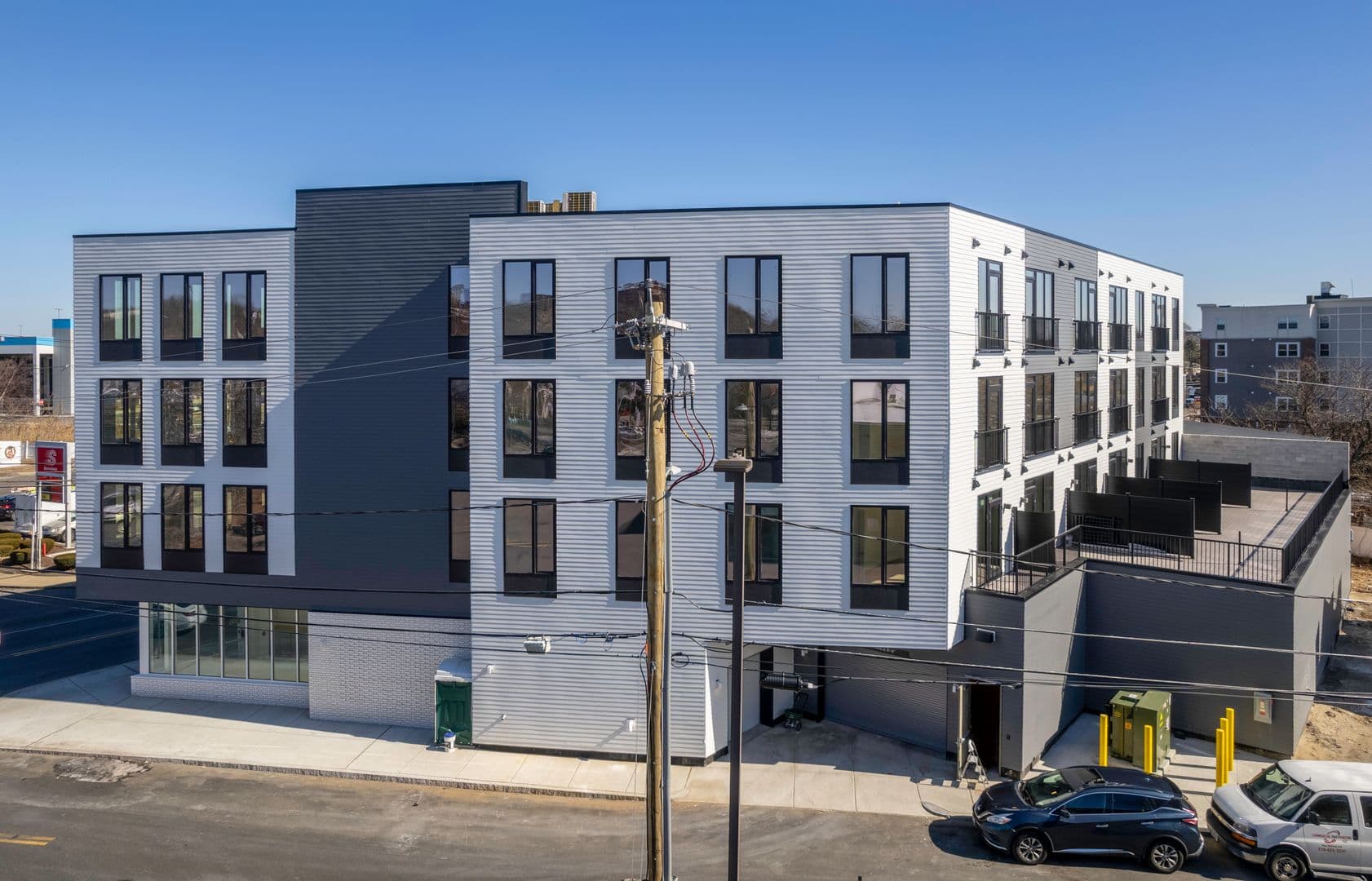 Revere Apartment: 810 Washington Ave