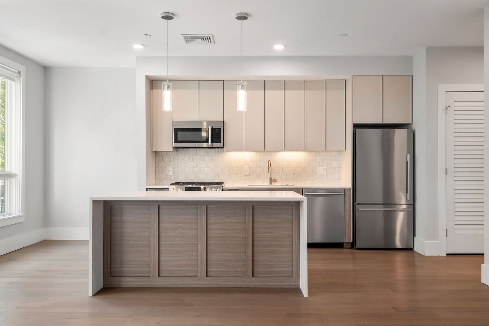 Boston Apartment: 3193 Washington St