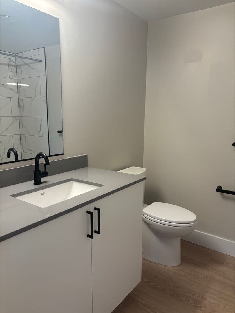 Haverhill Apartment: 86 Essex St.
