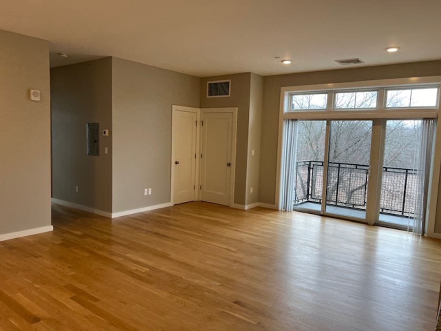 Wakefield Apartment: 600 North Ave