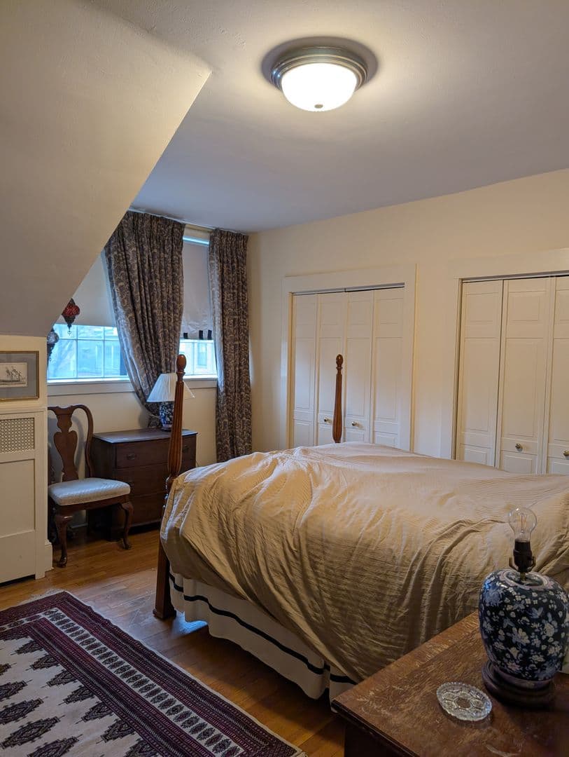Boston Apartment: 2 Louisburg Square