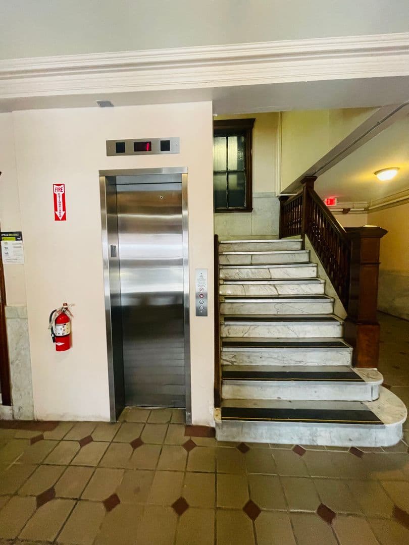 Boston Apartment: 11 Tetlow St